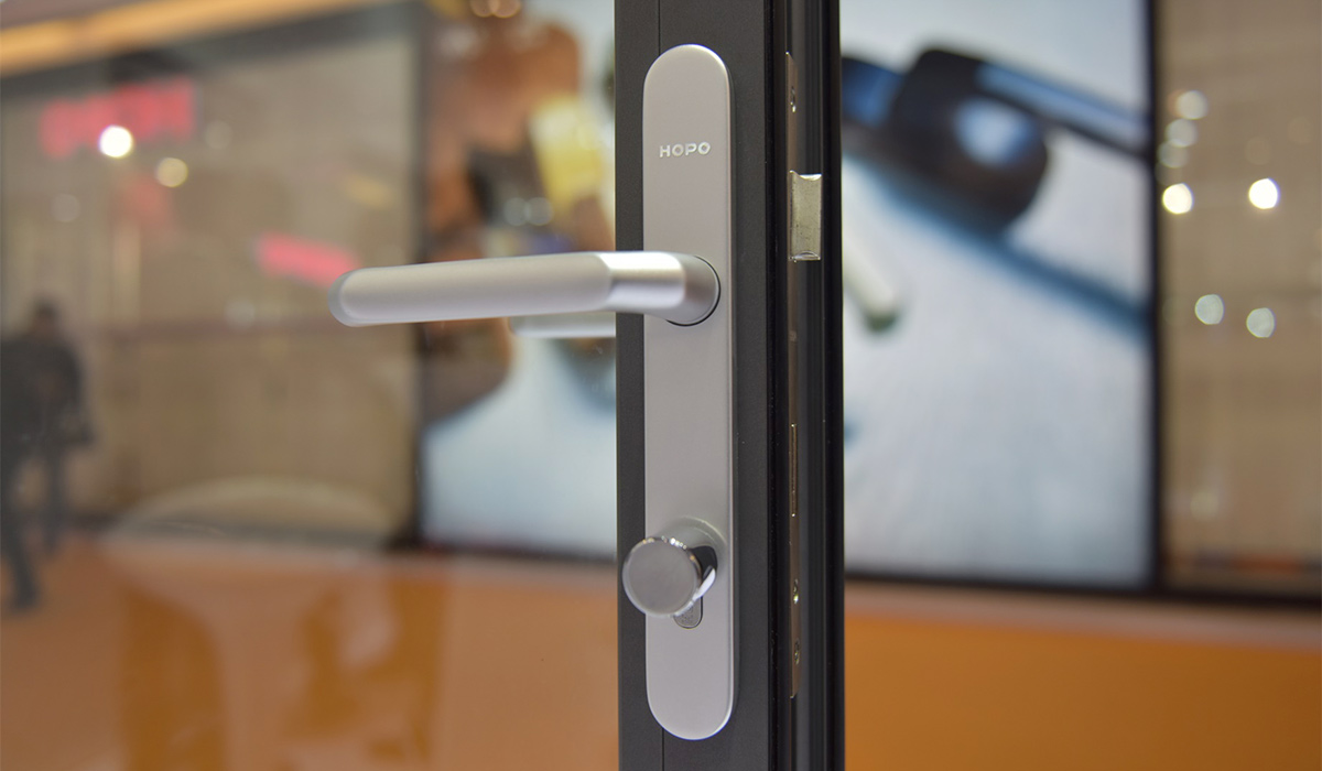 Phụ kiện cửa nhôm Hôp